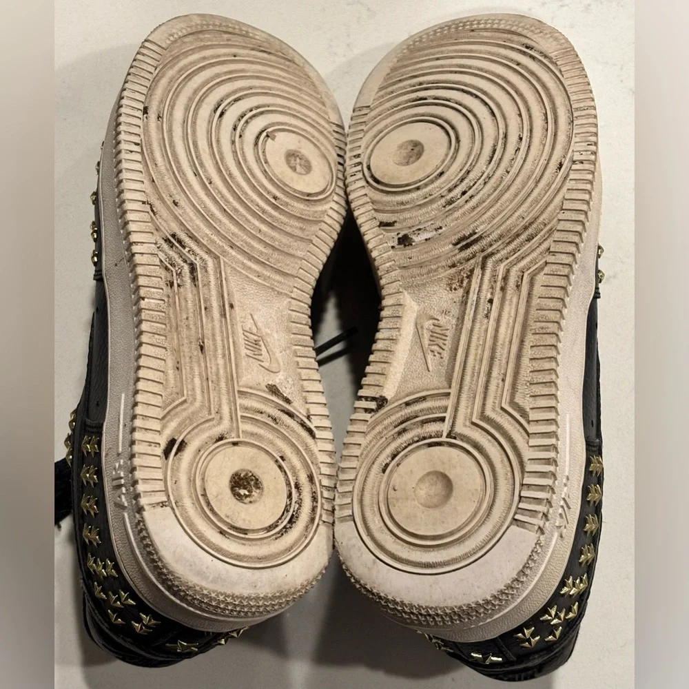 Nike Air Force 1 07 XX GOLD Low Star Studded Black & White Sneakers - Women’s 7 - Picture 14 of 14